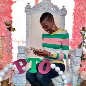 Meet your Posher, Latarsha